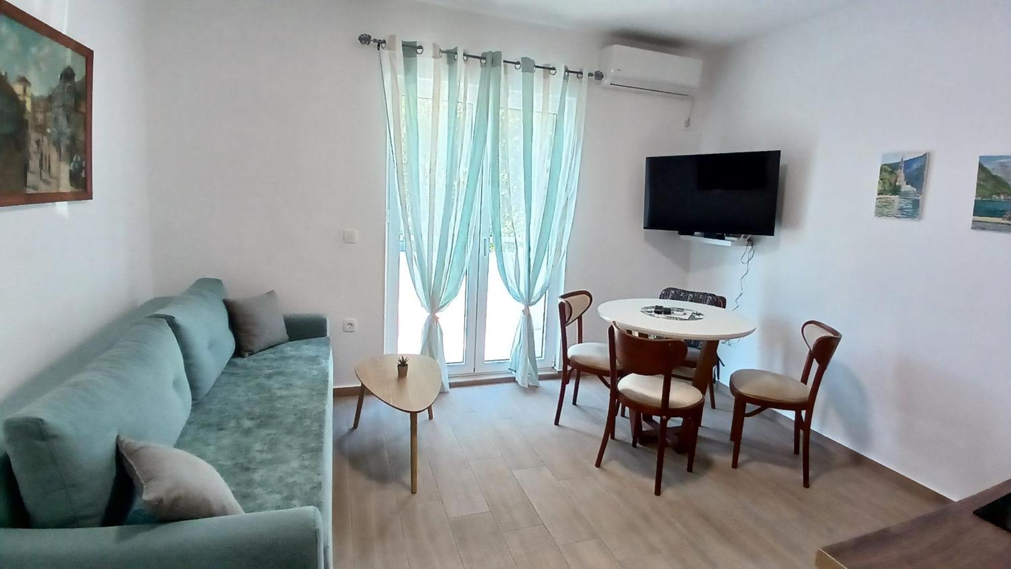Apartments Tiha Noc 科托尔 外观 照片