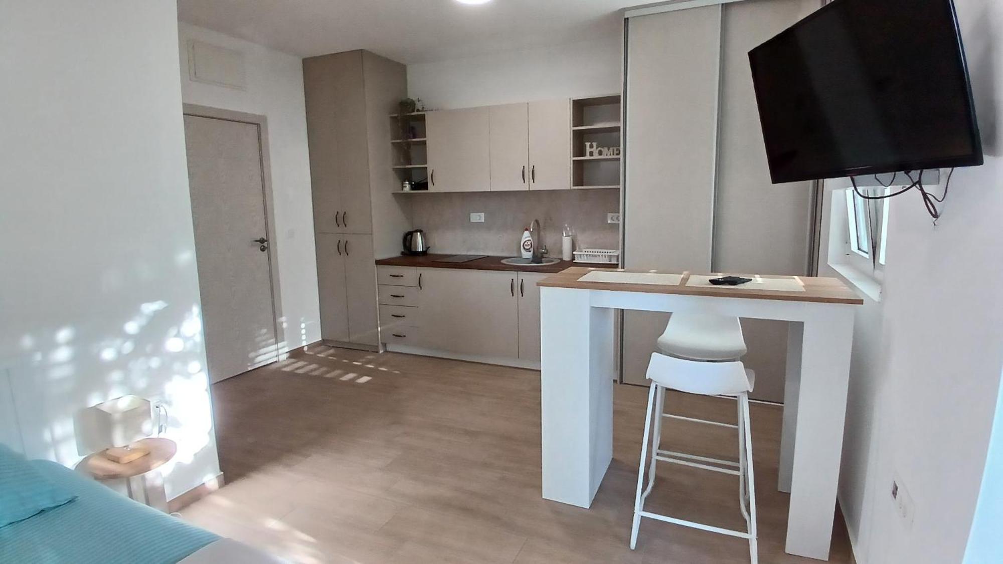Apartments Tiha Noc 科托尔 外观 照片